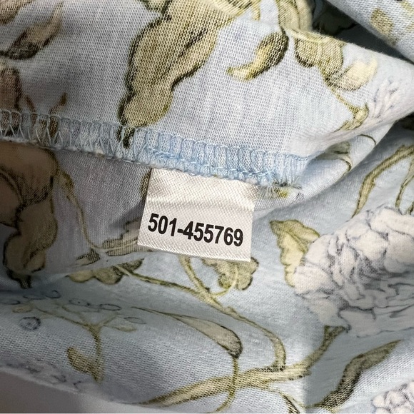 ANN TAYLOR FACTORY Blue Floral Ruffle Sleeveless Blouse - Picture 9 of 11